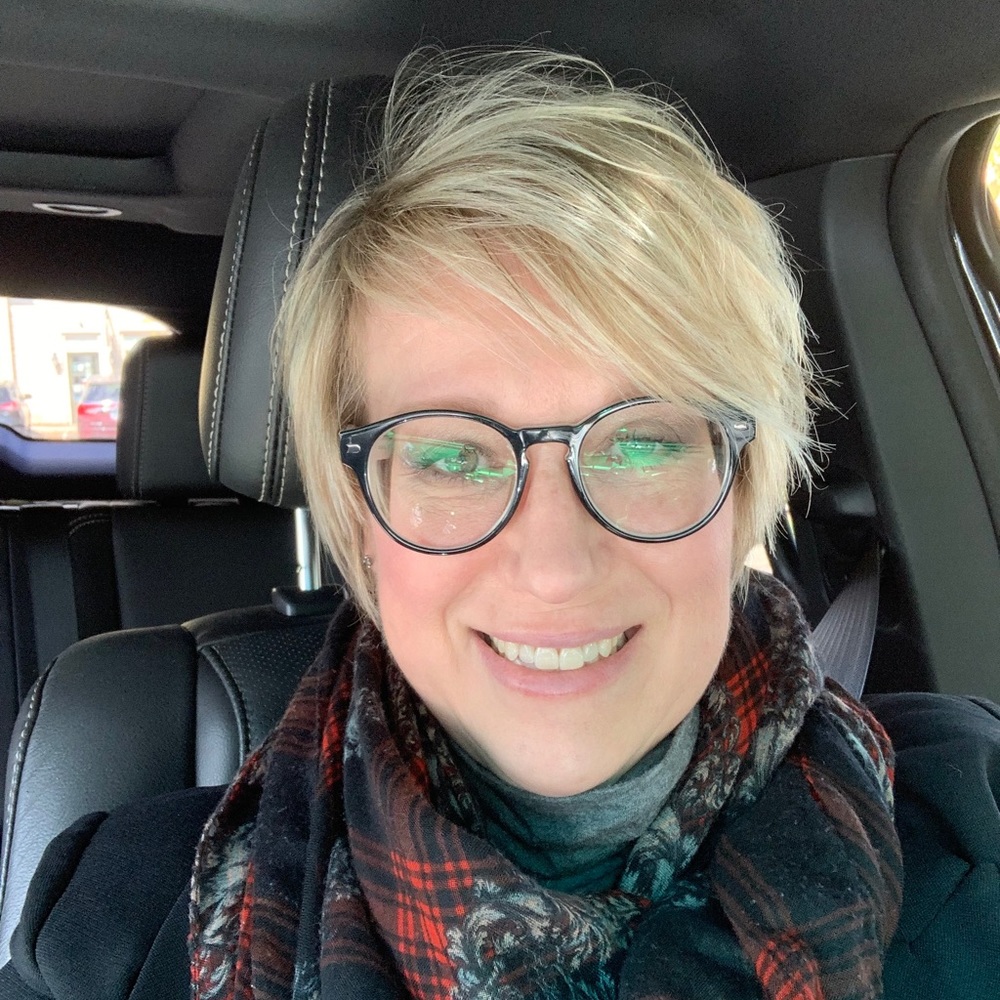 Meet your Posher, Amy